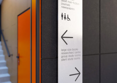 signage_demain_books